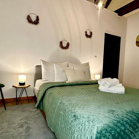 Luxury Suites Stay By Rikas Hotels Antuérpia Exterior foto